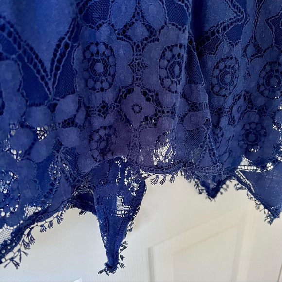 Alya Lace Blue Dress - Picture 6 of 8